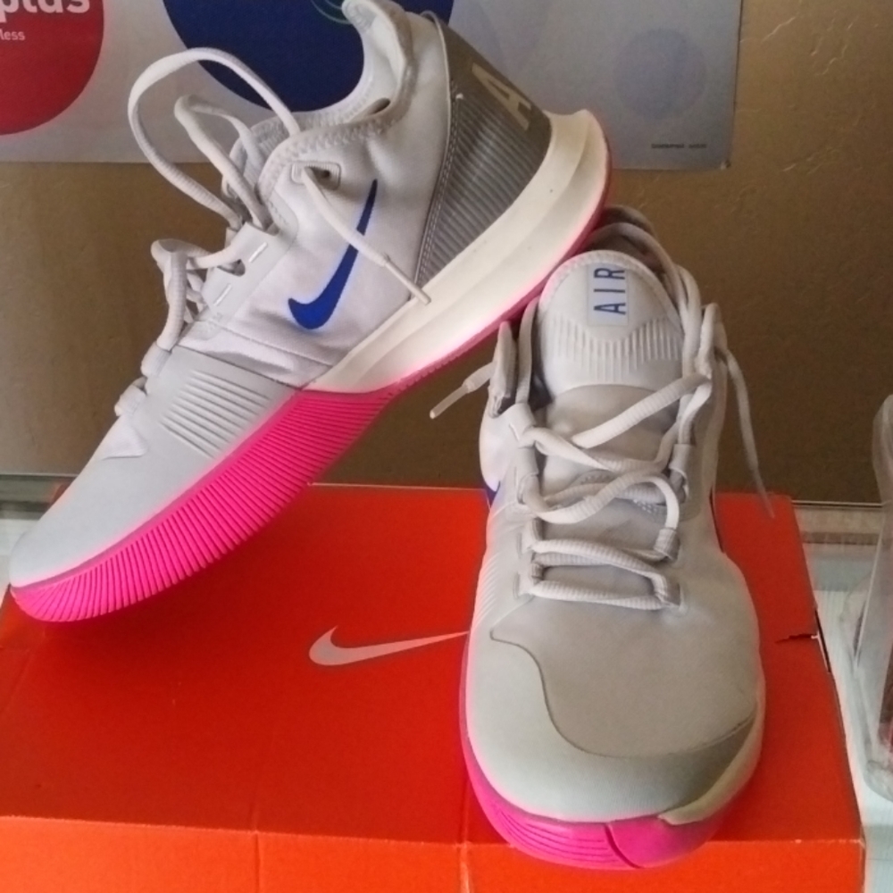 NIKE AIR